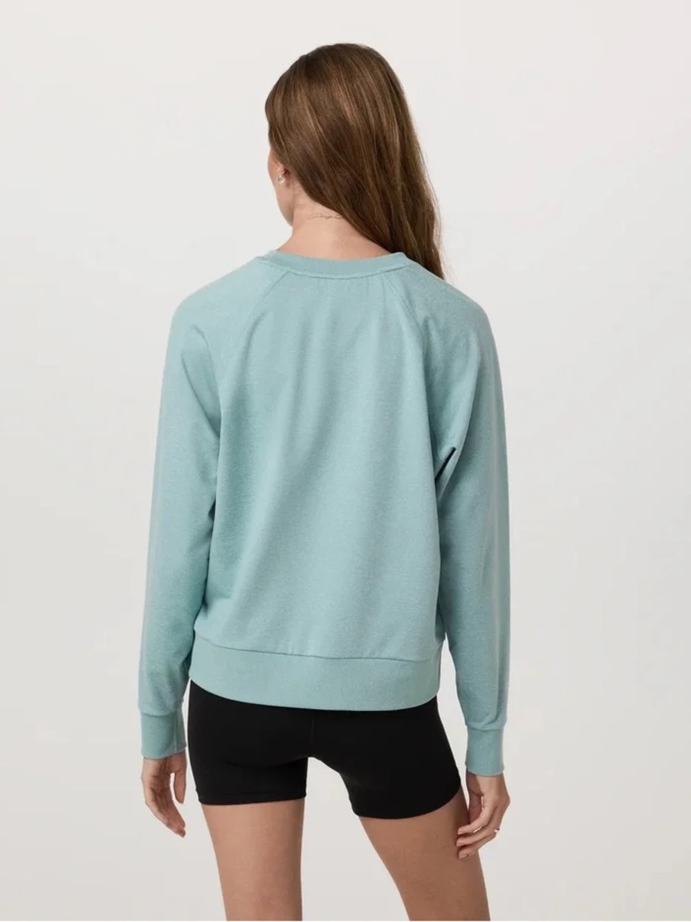 NWT Vuori Long Sleeve Halo Crew Women’s Sea Spray Heather VW241 Size Medium - Picture 5 of 10